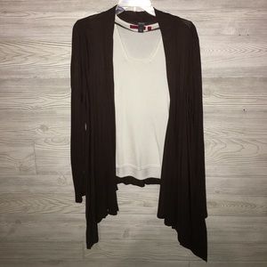 Cream sleeveless sweater with brown long sleeved