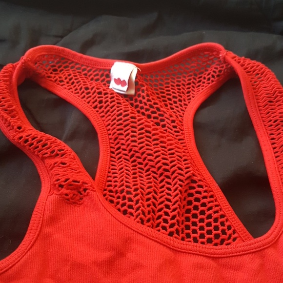 Red Top - Picture 3 of 5