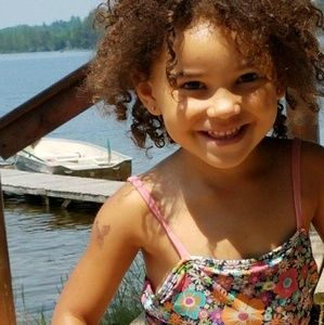 Meet your Posher, Camille