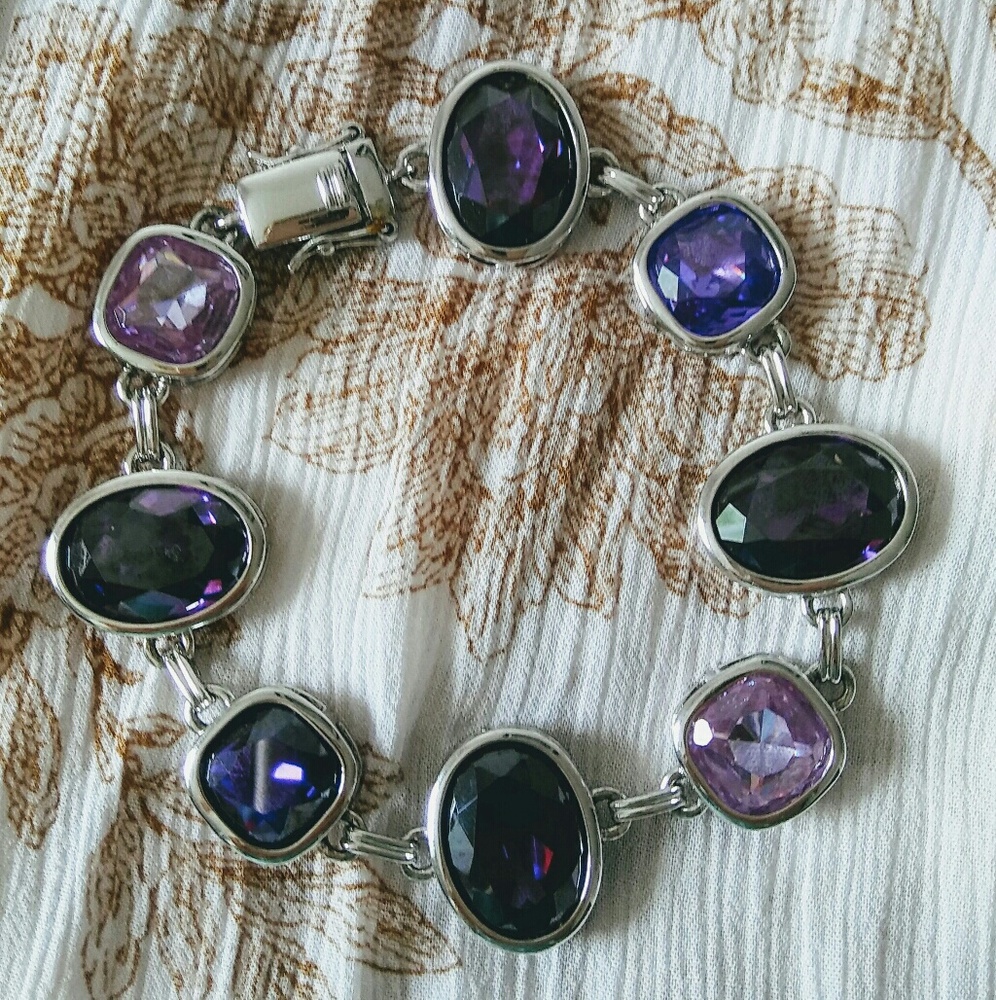 CLOSET CLEAR OUT!! Vintage Purple Jeweled Bracelet