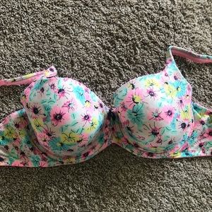 Victoria secret body by Victoria lines demi 38DD