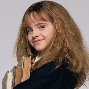 Meet your Posher, Lily