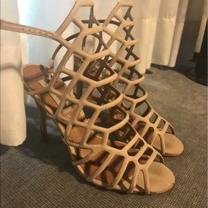Steve Madden Tan Sandal Pumps
