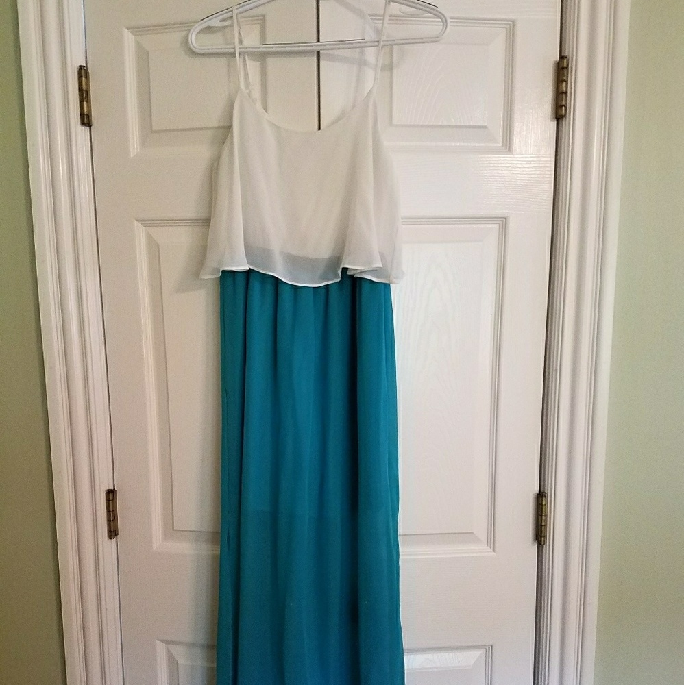 Spaghetti strap maxi dress!
