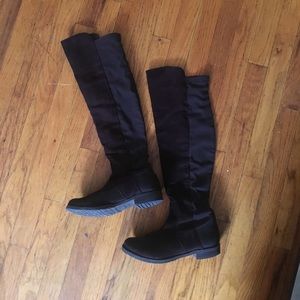 knee-high flat boots