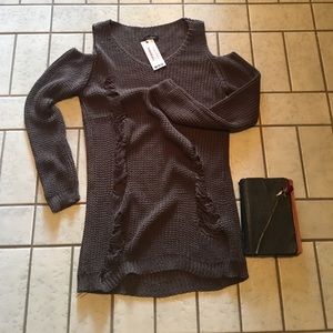 BOOHOO Distressed Cold Shoulder Jumper ONE SIZE