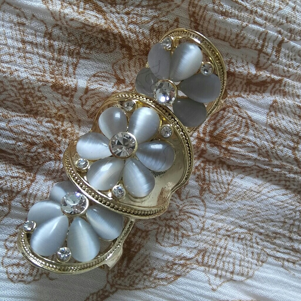 Spring inspired armor ring