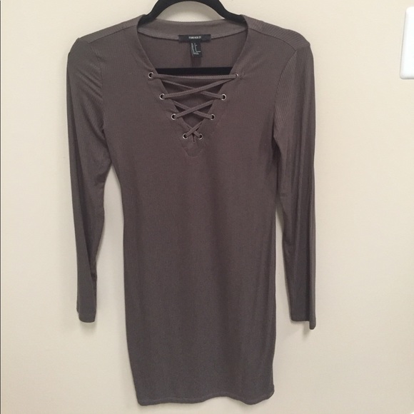 Forever 21 Dresses & Skirts - Long sleeve bodycon dress