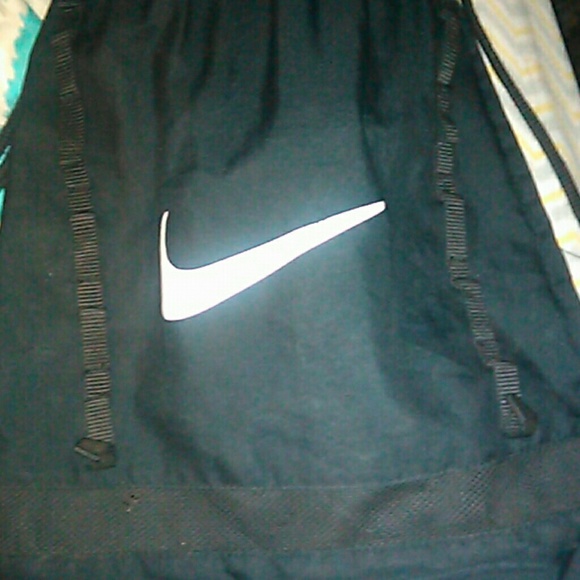 Nike pull string bag - Picture 1 of 2