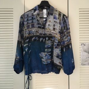 AKRIS blouse- photographic print (seide-soie-silk)