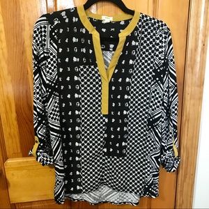 Tiny Anthropologie long sleeve print popover top