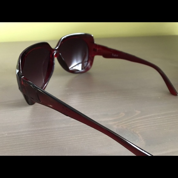 Bee Sunglasses: deep red - Picture 3 of 3