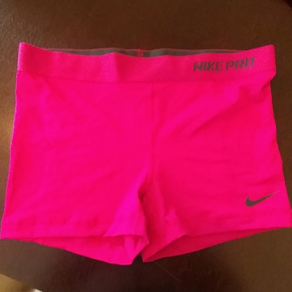 Nike women's pink fitted running short