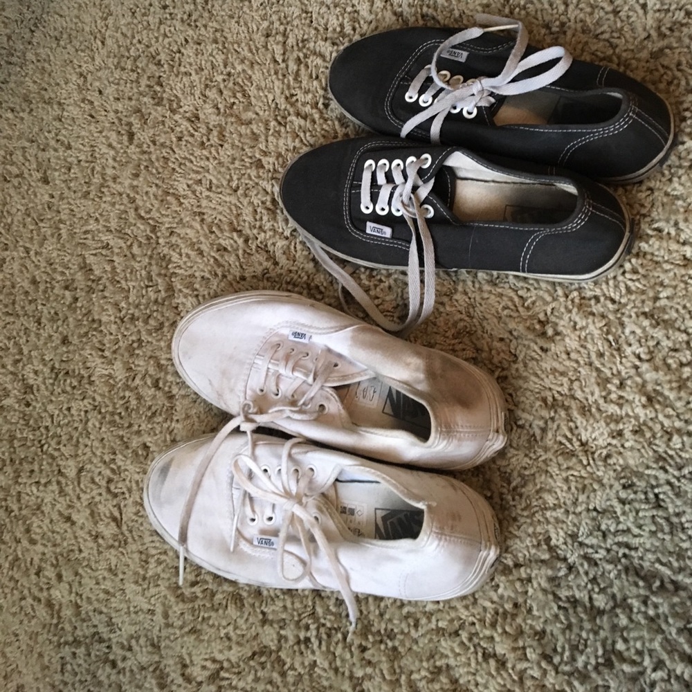 2 pairs of vans