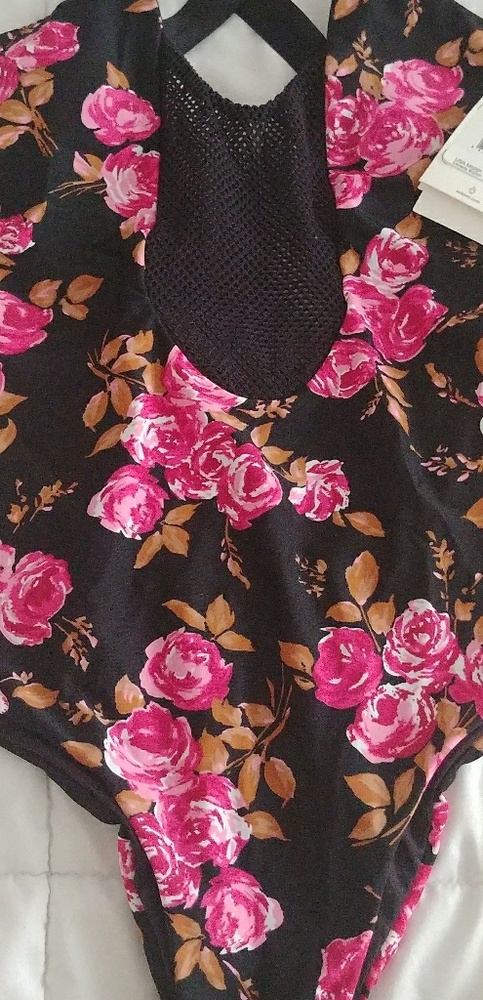 Volcom desert rose swimsuit