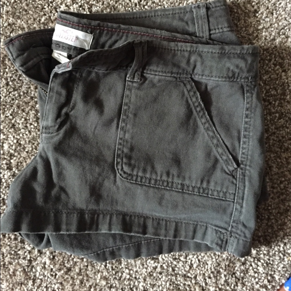 Army green, Hollister shorts
