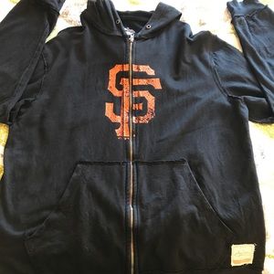 SF Giants hooded sweatshirt. Only worn once!