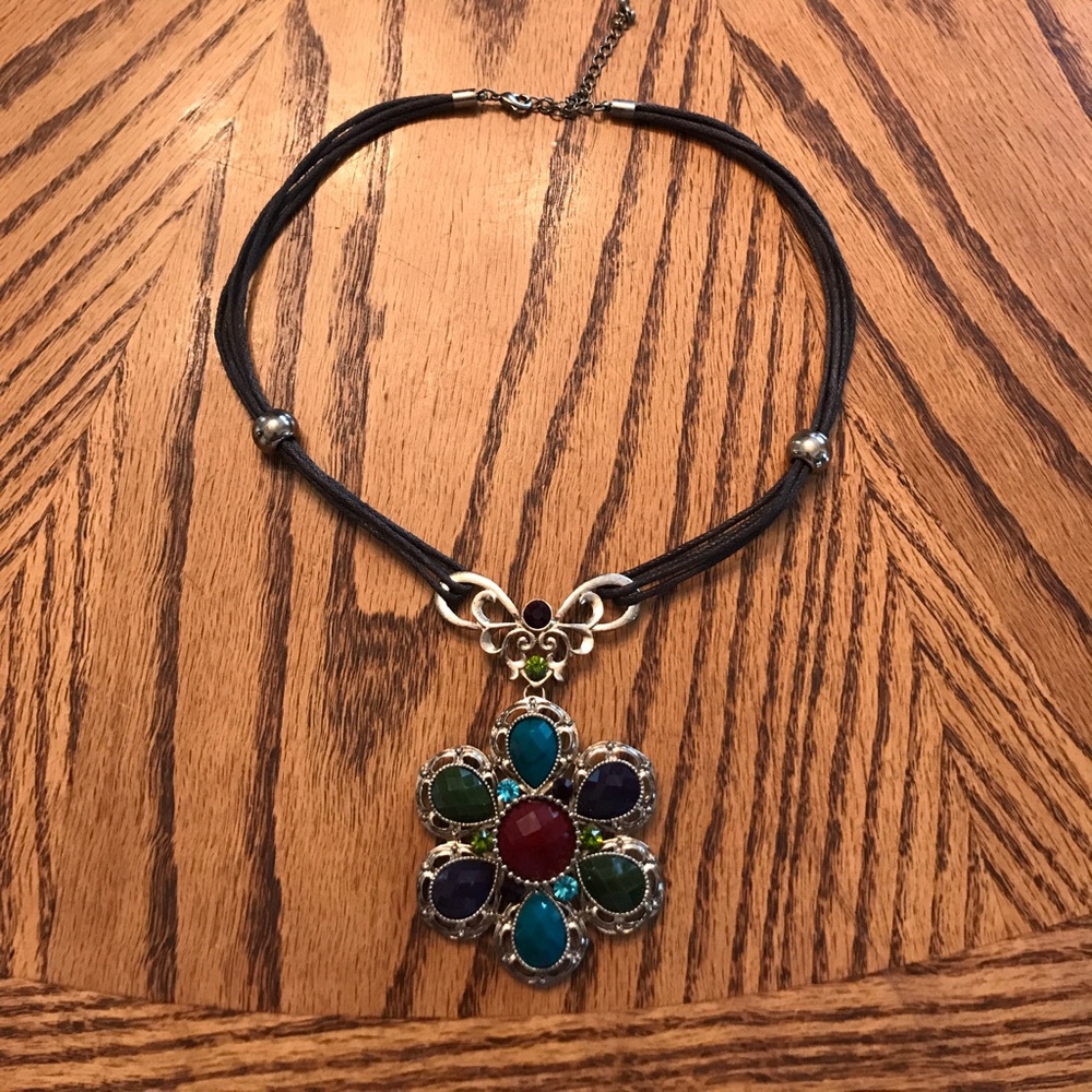 Multicolor Jeweled Flower Necklace