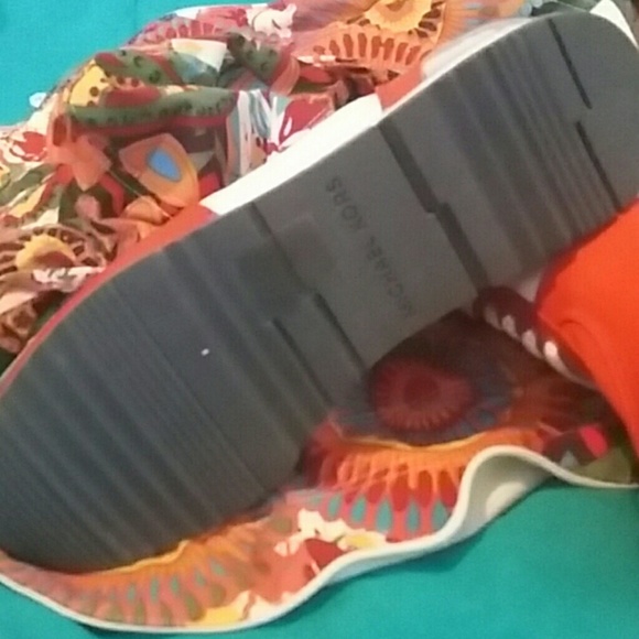 New atletics MK...perfect for summer! - Picture 2 of 4