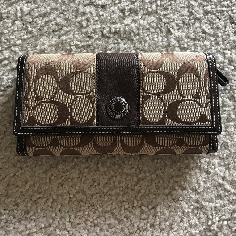 Coach trifold wallet