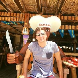 Meet your Posher, Brian