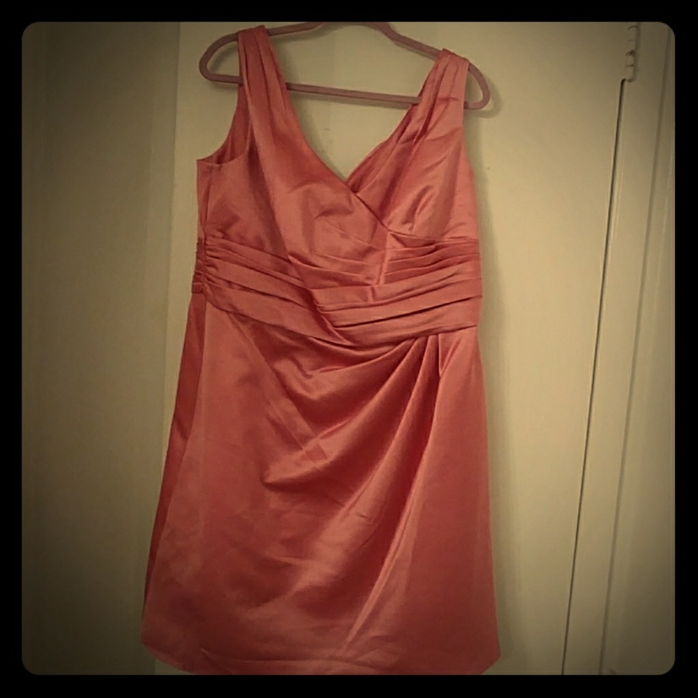 Cute light pink dress, great for weddings!