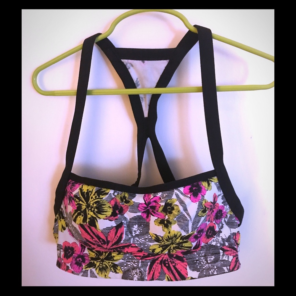 Victoria's Secret 32A Sports bra