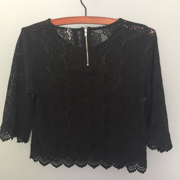 Lace top - Picture 2 of 4