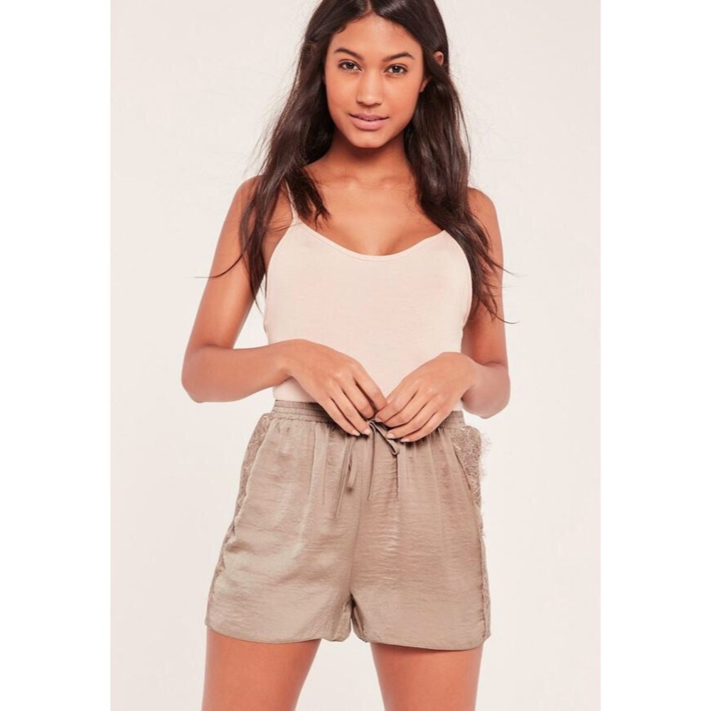 New ✨ Missguided Nude Lace Hammered Satin Shorts