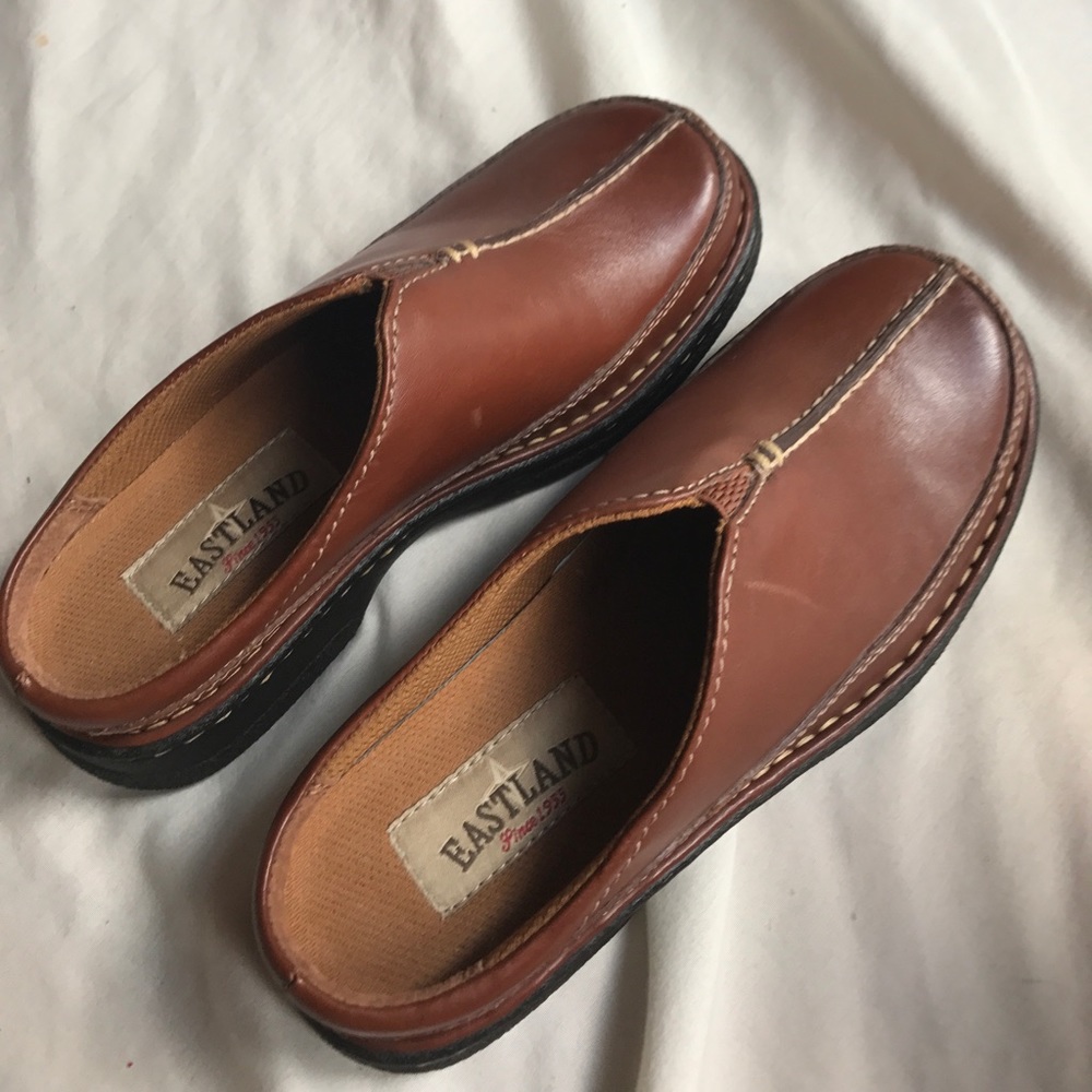 EASTLAND SHOES