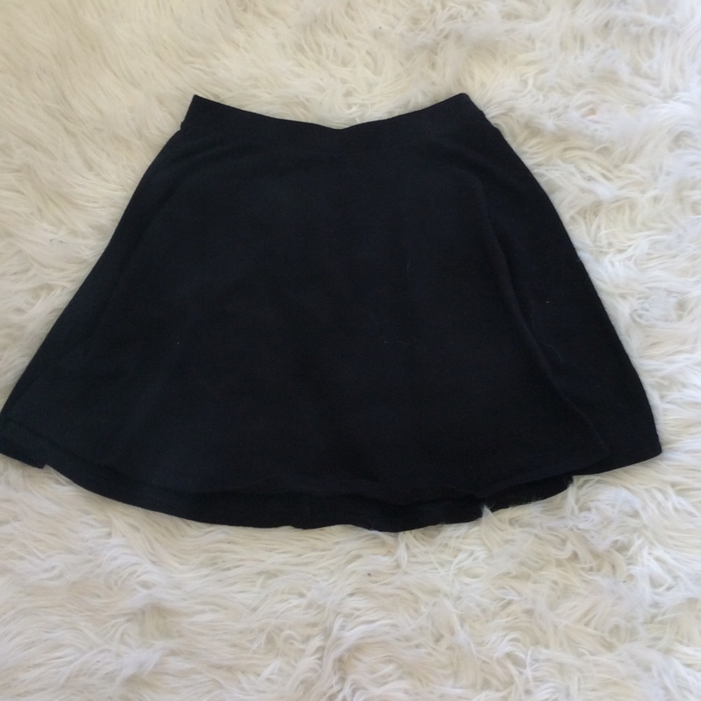 Black skater skirt