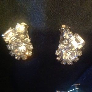 Rhinestone vintage earings and clip