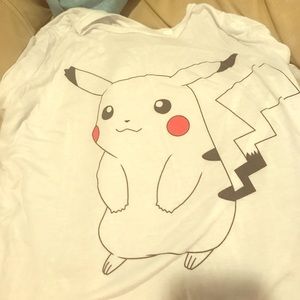 Pikachu tshirt