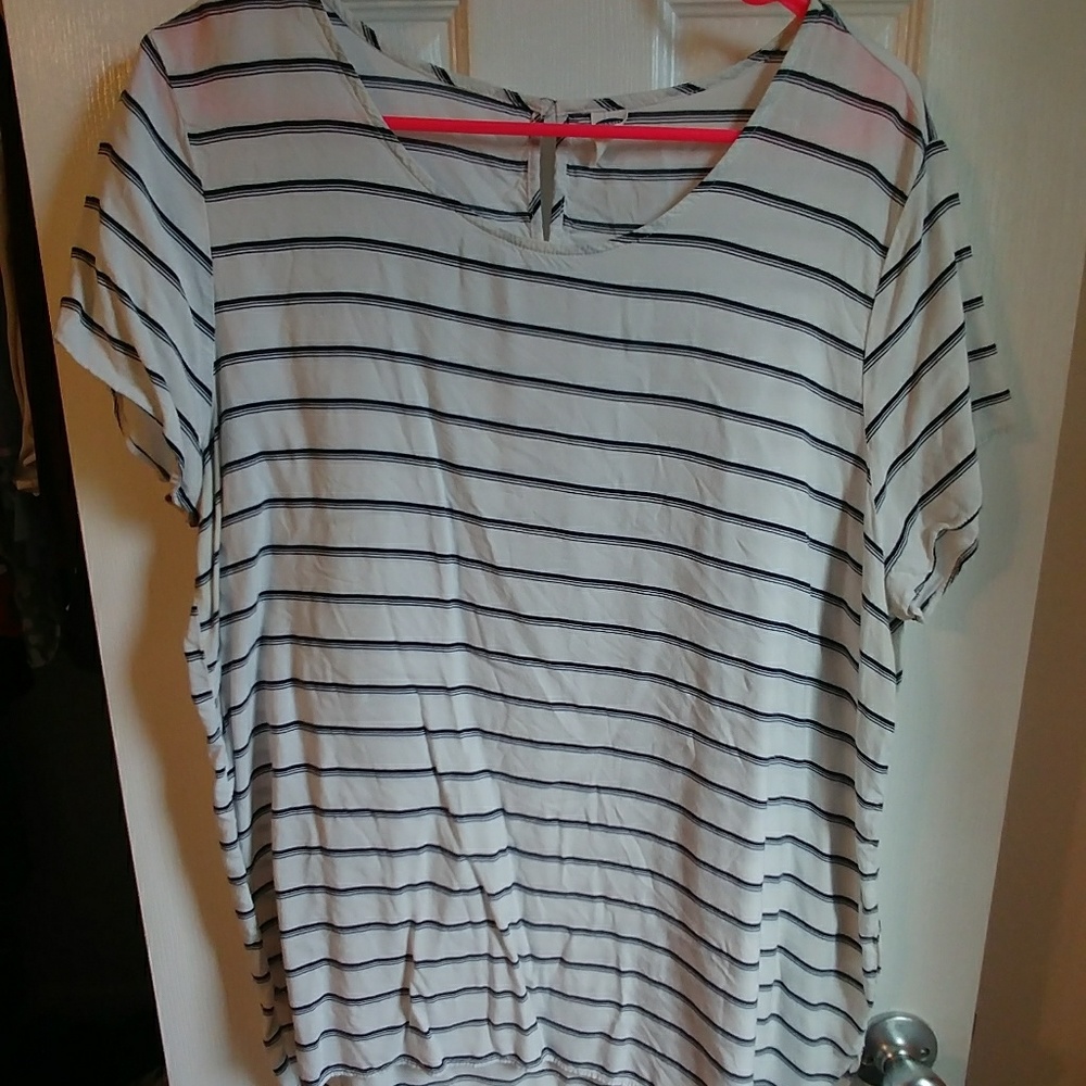 Hooped Gap Shirt