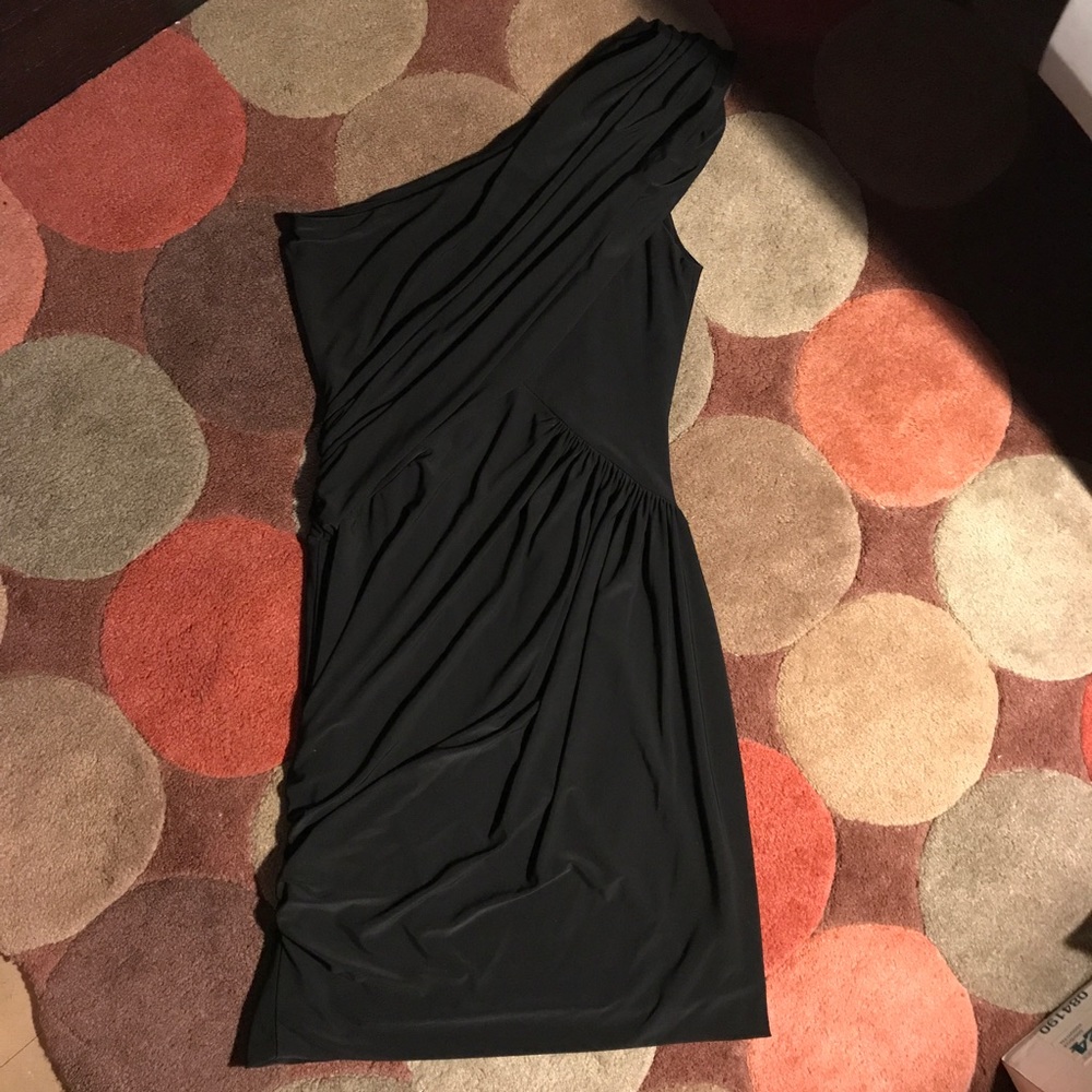 Soprano dress size S sexy one shoulder date night!