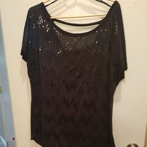 Pullover black sequin top
