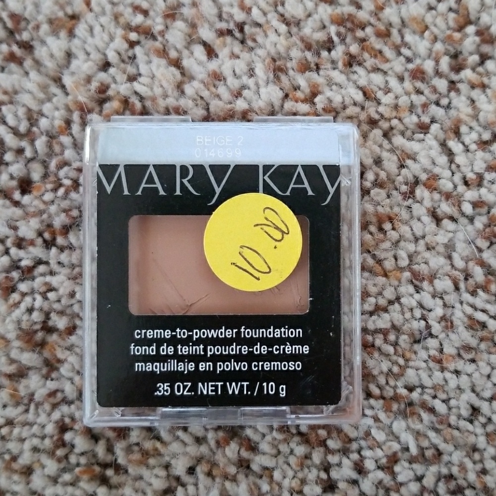 Creme to powder foundation Beige 2