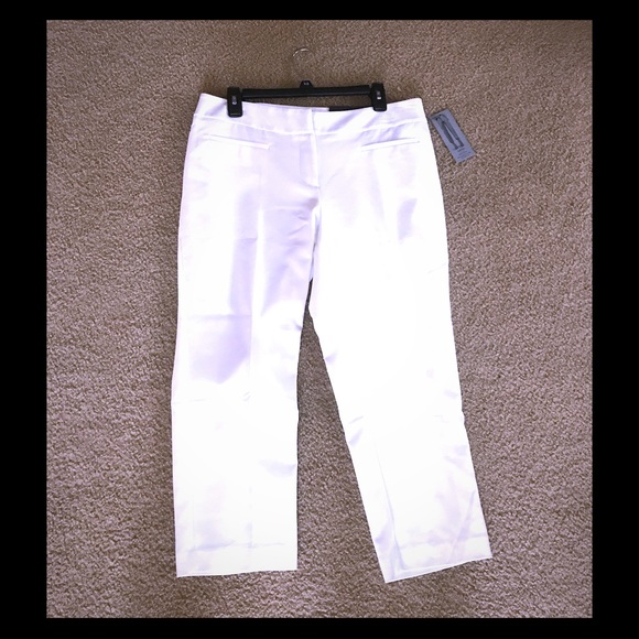 NWT Apt 9 Women's white Capri - Picture 1 of 3