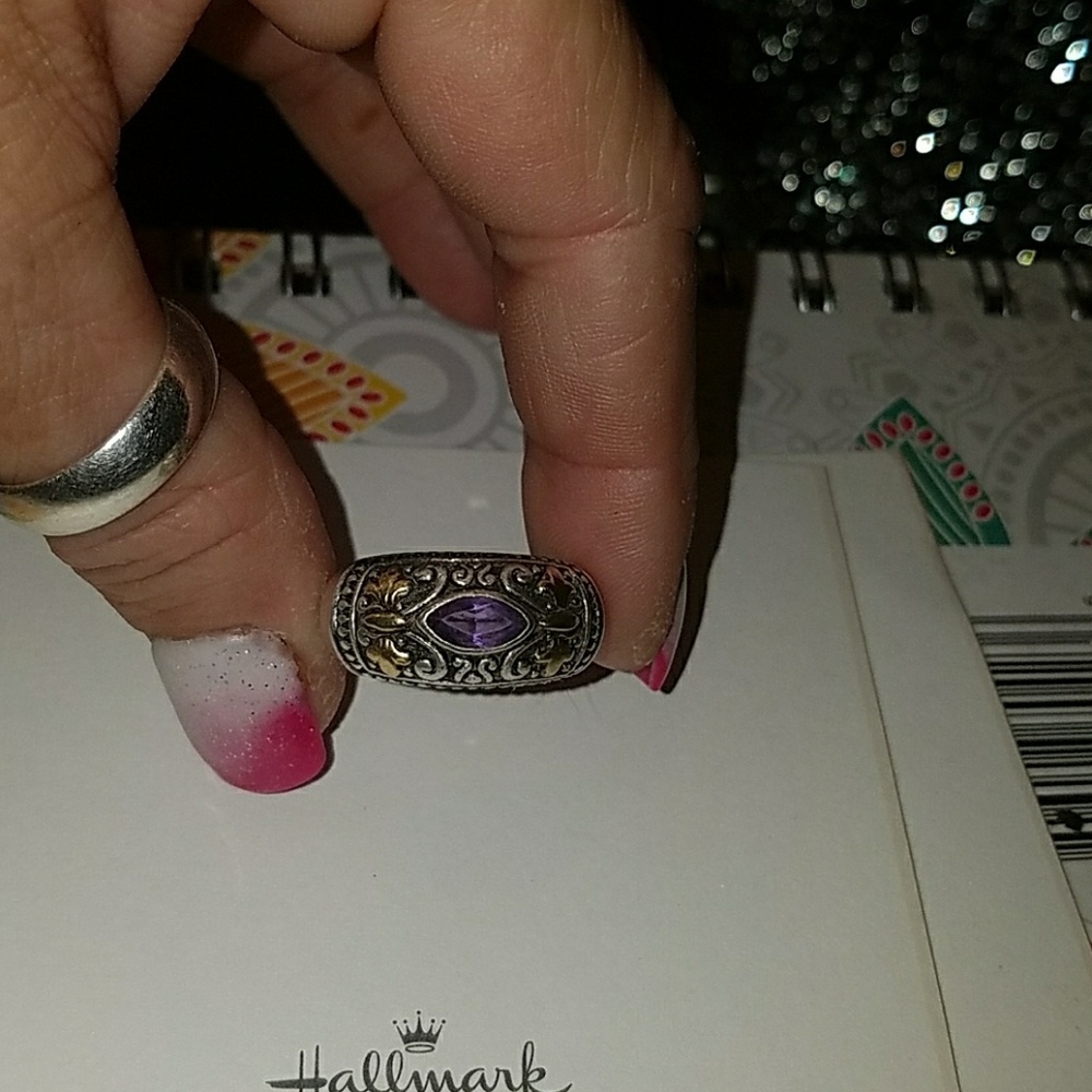 🔥🎉Vintage amethyst ring🎉🔥  ☄️marked down!! ☄️