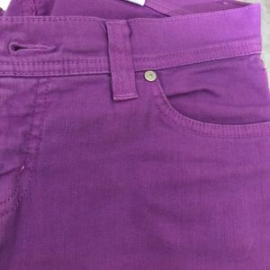 Nine Planet Jeans - Fun purple stretchy jeans Nine Planet Jeans - Fun purple stretchy jeans