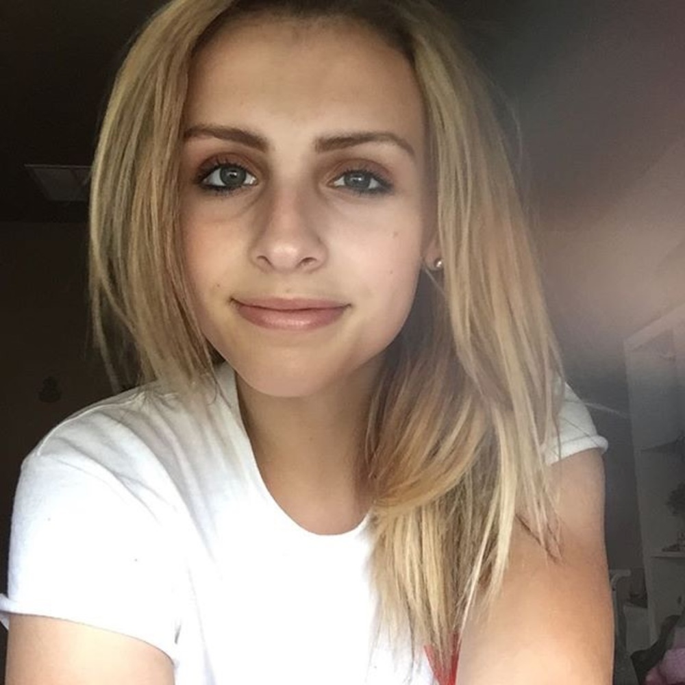 Meet your Posher, Abby