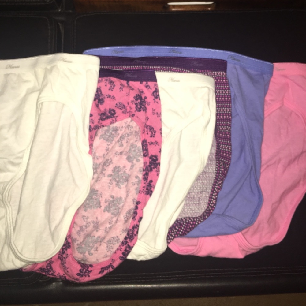 Lot of 6 Hanes sz 7 women's high cut briefs! NWOT!