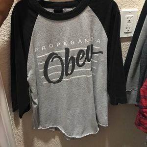 Baseball tee