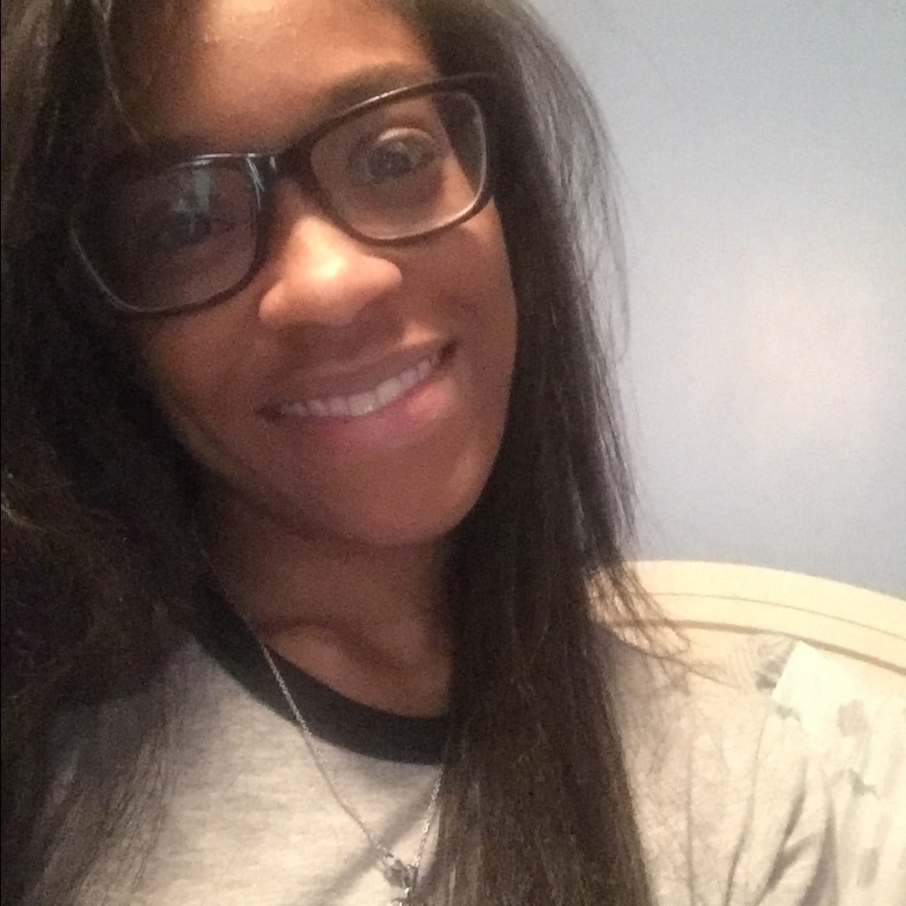 Meet your Posher, Ashley