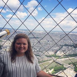 Meet your Posher, Olivia