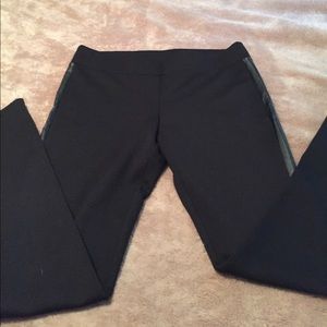 Stretchy black leggings -White House Black Market