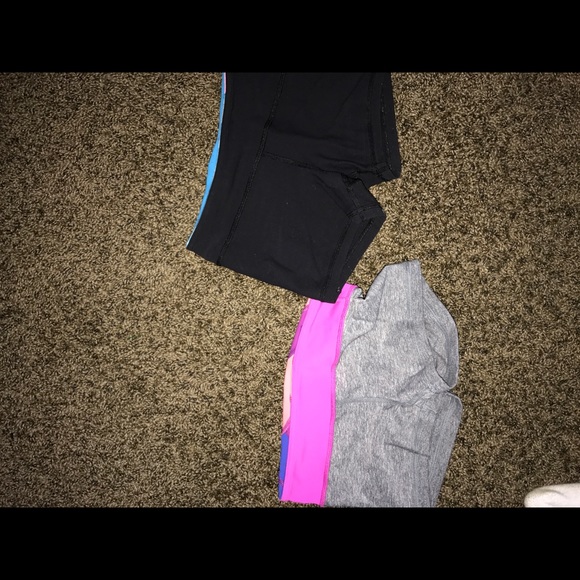 2 Ivivva reversible rhythmic shorts - Picture 2 of 2