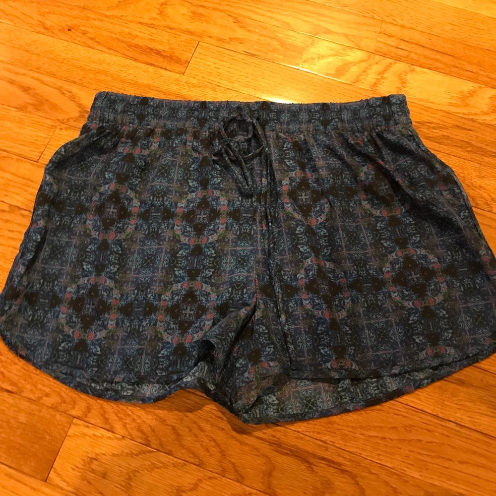 🖤 New Forever 21 shorts size medium