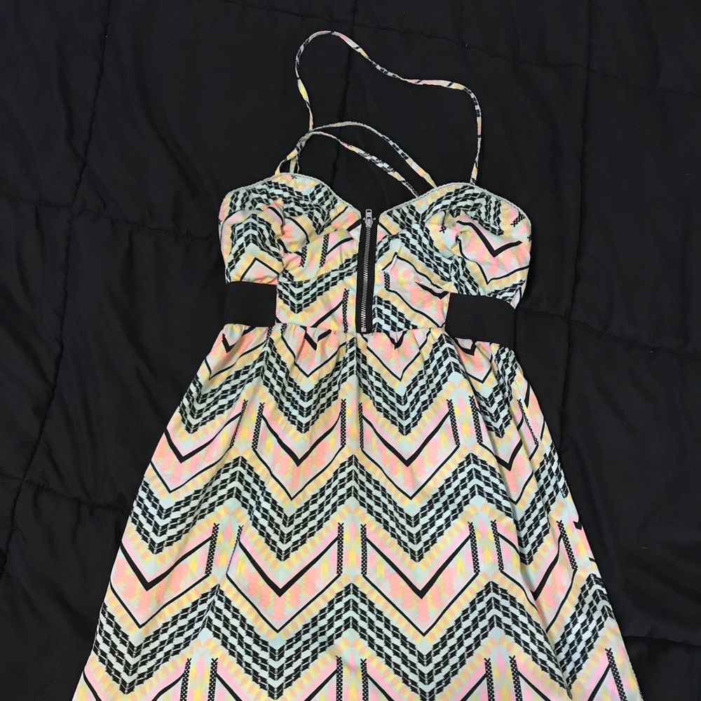 Billabong summer heart cut dress 👗 ❤️
