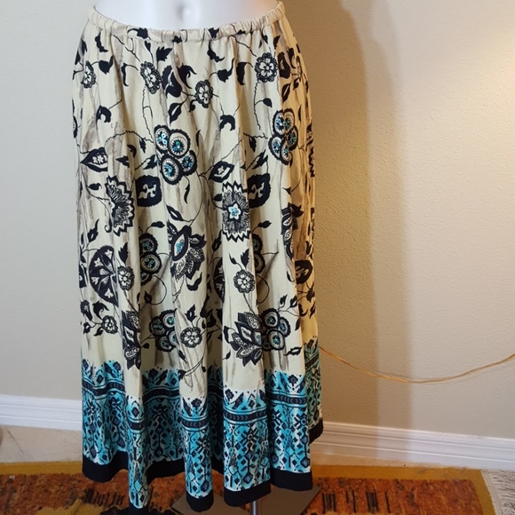 R A G beautiful skirts with blue beads size XL. - Picture 1 of 5